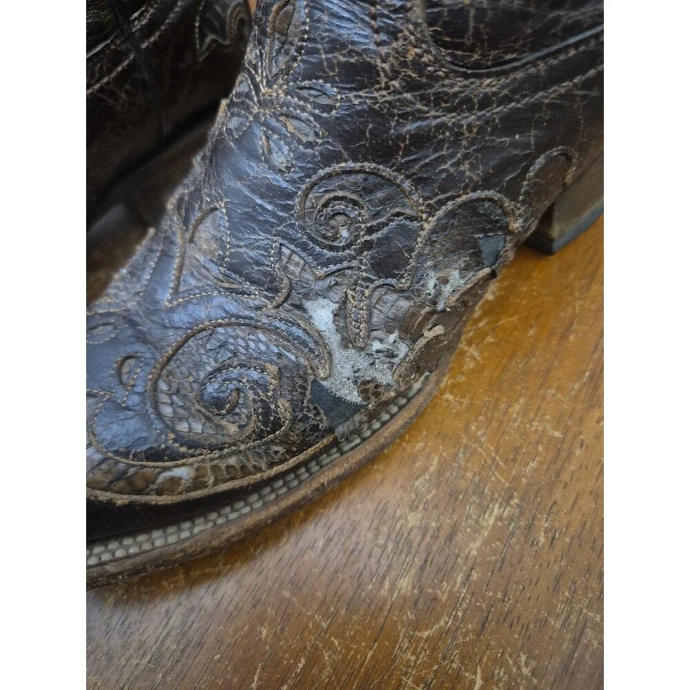 Corral  Chocolate Snake Inlay Brown Square Toe Boot Model A2404 Woman’s 7.5M